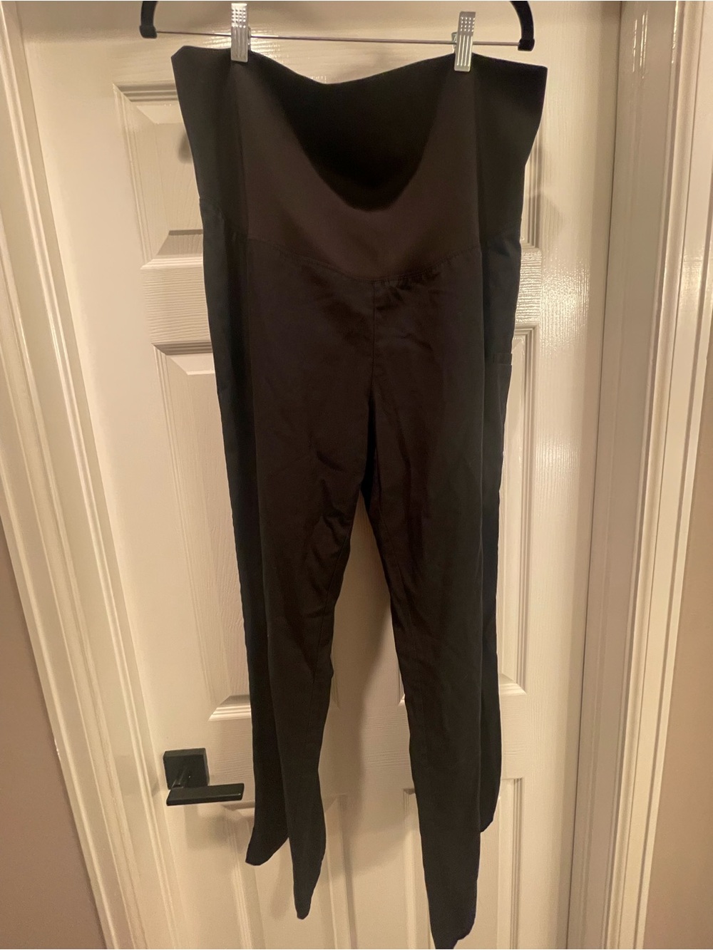 High-Waist Black Maternity scrubs
